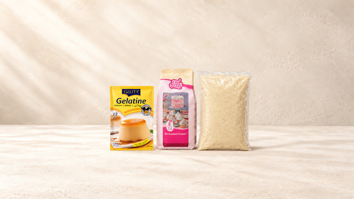 Ingrédients Techniques Pro — produits de la collection sur fond crème Patissland