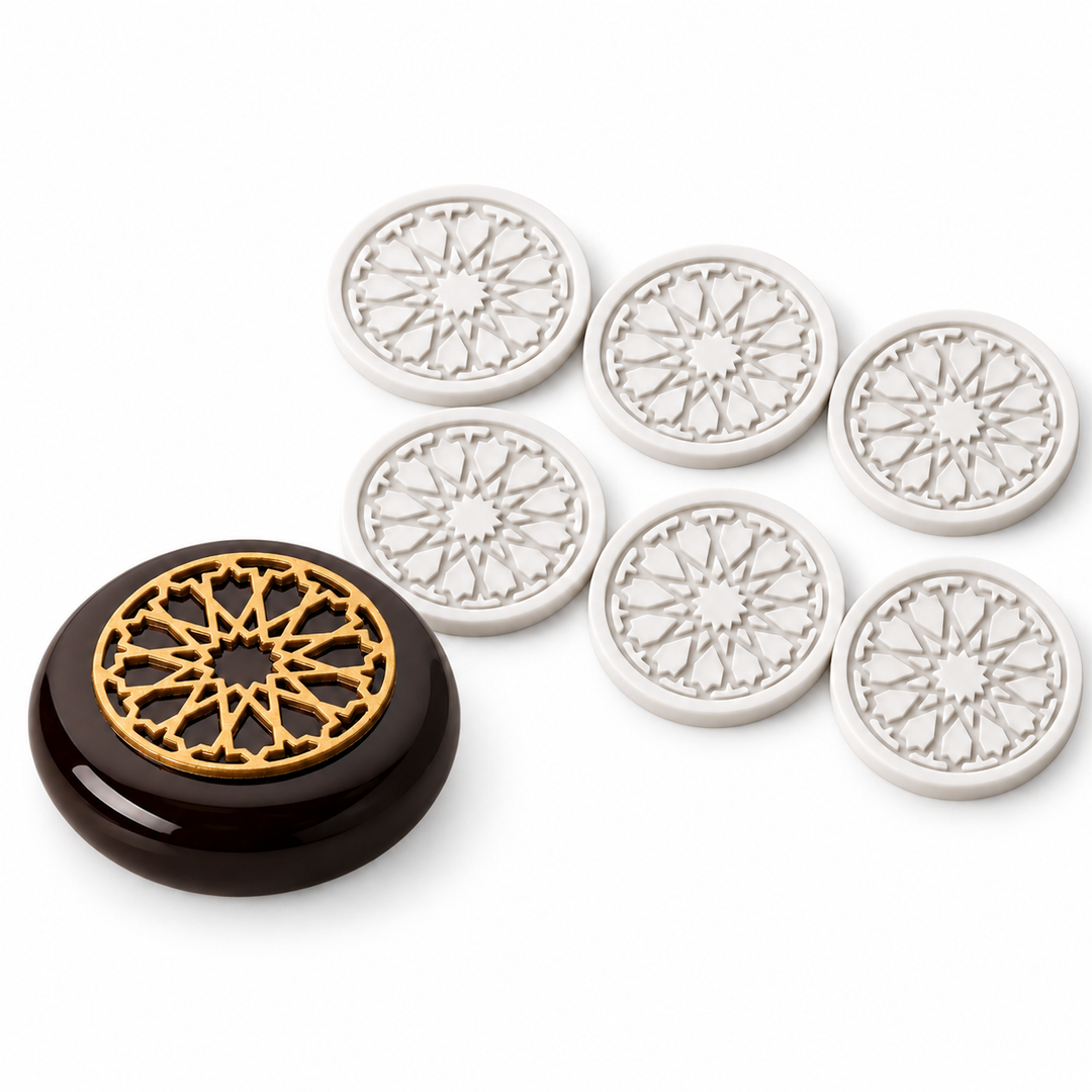 Kit 6 Moules Mini AMAL Decor – résultat pâtissier et moule Silikomart côte à côte sur fond blanc