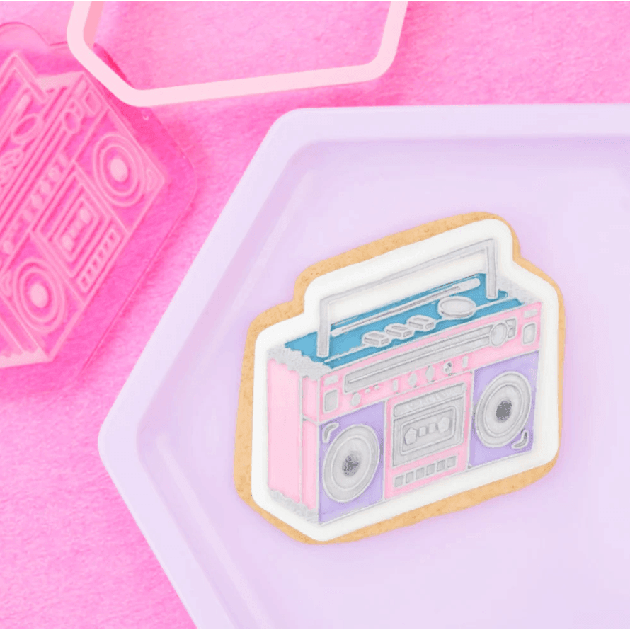 Outboss Stamp N'Cut – Radio Boombox – SWEET STAMP